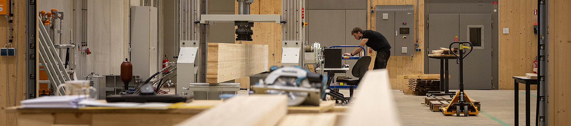 Von der Forschung in die Anwendung:neues Zentrum für Holzbauforschung